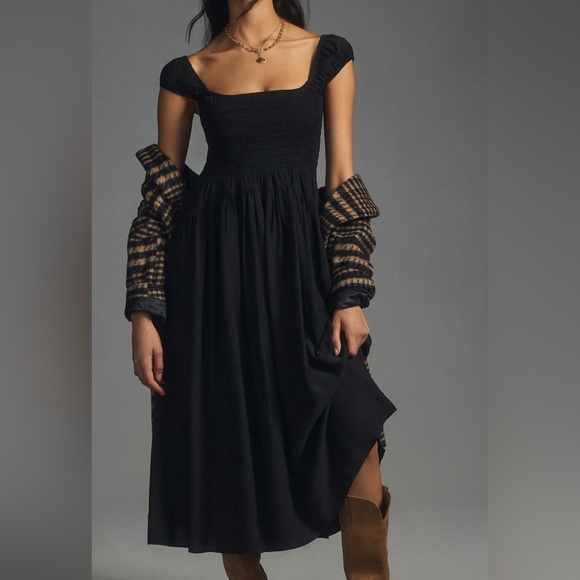 Anthropologie Dresses & Skirts - Anthropologie Moon River cap-sleeve dress size large, new with tags